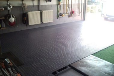 Flexi-Tile Boden für Werkstatt und Garage