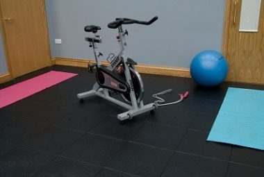 Flexi-Tile als PVC Fitness Bodenbelag