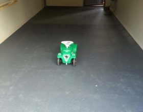 Flexi-Tile PVC Bodenfliesen als Garagenboden