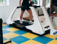 Flexi-Tile Anwendungsbeispiel_Genoppte Fliesen im Fitnessbereich