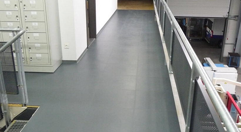 pvc fussboden 8 » PVC Fußbodenbelag - PVC Fliesen und Industrieboden